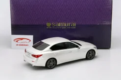 Nissan Skyline 350 GT Hybrid Baujahr 2015 weiß 1:18 Kyosho