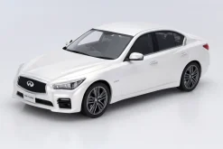 Nissan Skyline 350 GT Hybrid Baujahr 2015 weiß 1:18 Kyosho