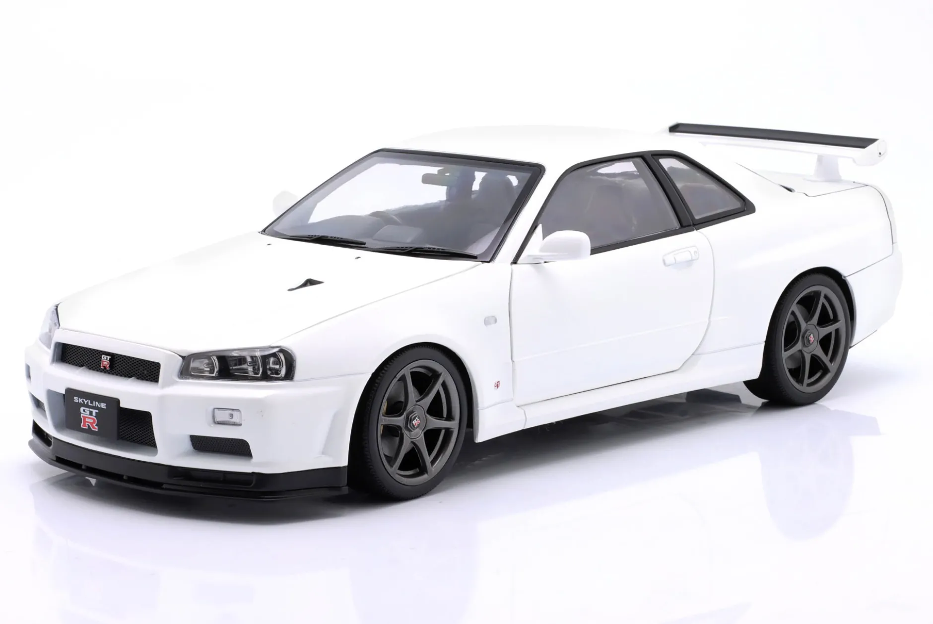 Nissan Skyline GT-R (R34) V-Spec II OEM-Felgen 2001 weiß 1:12 KK-Scale