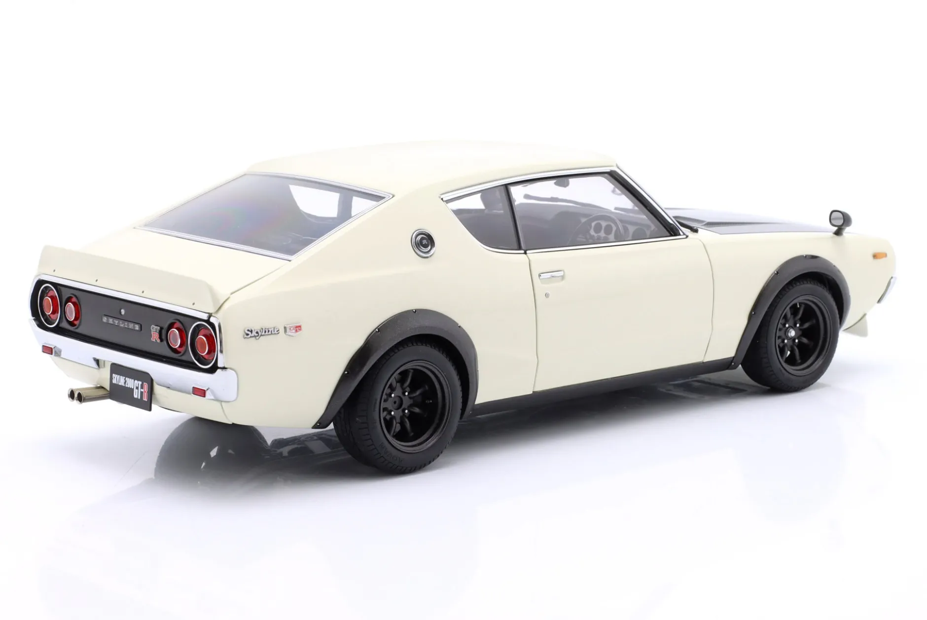 Nissan Skyline 2000 GT-R SPEZ (KPGC110) Tuned Version 1973 weiß 1:18 AUTOart