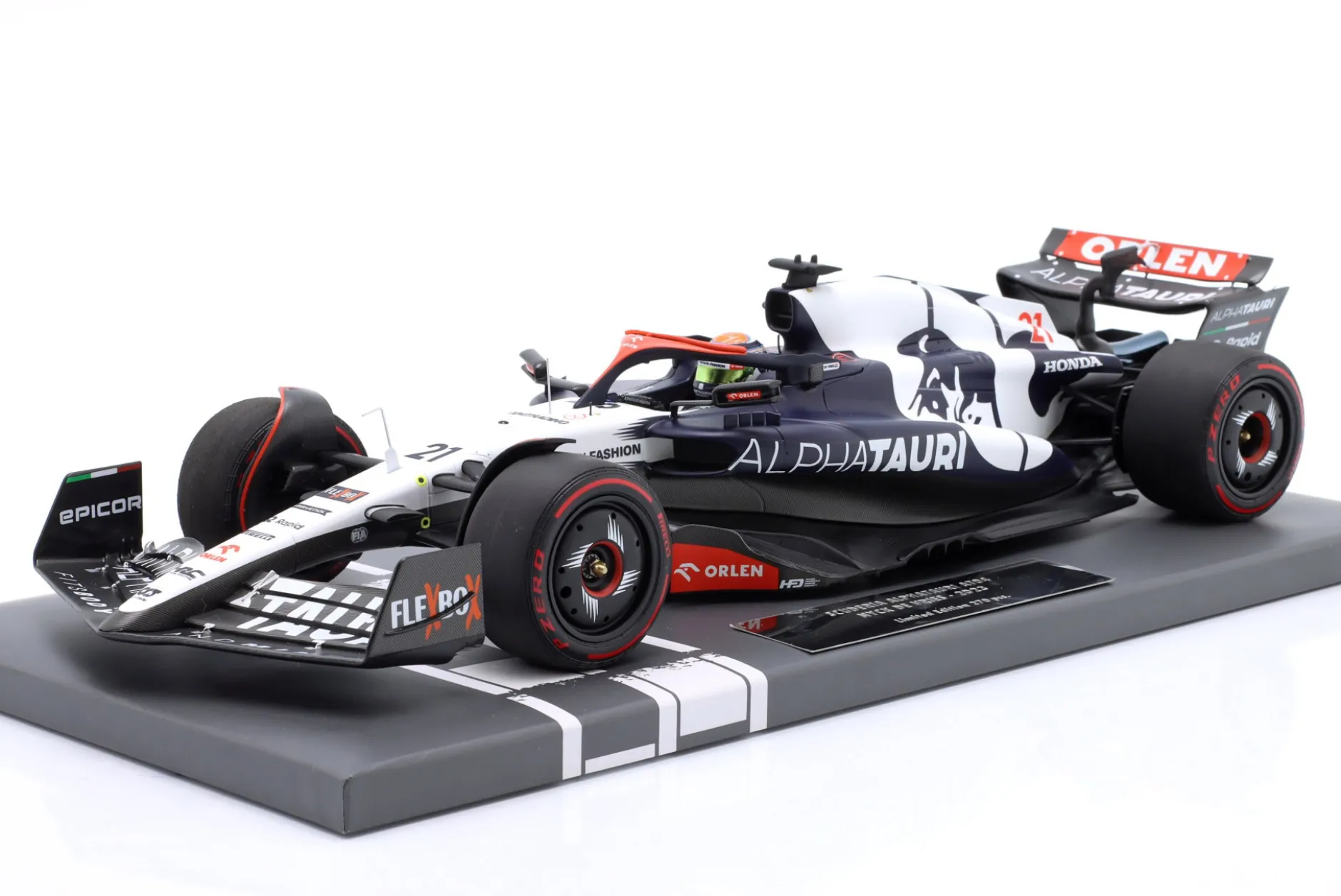 Nyck de Vries Alpha Tauri AT04 #21 British GP Formel 1 2023 1:18 Minichamps