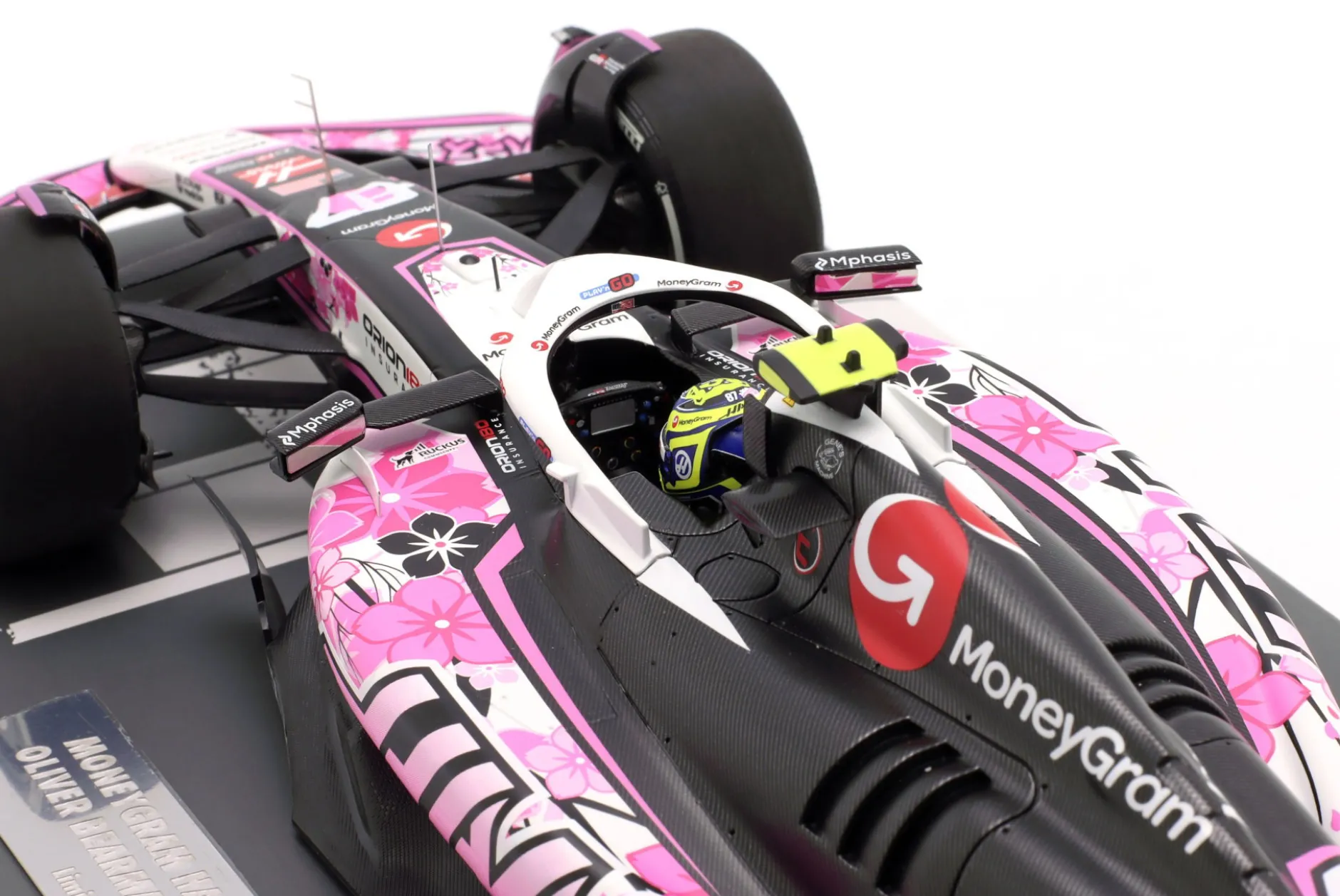 Oliver Bearman Haas VF-25 #87 10th Japan GP Formel 1 2025 1:18 Minichamps