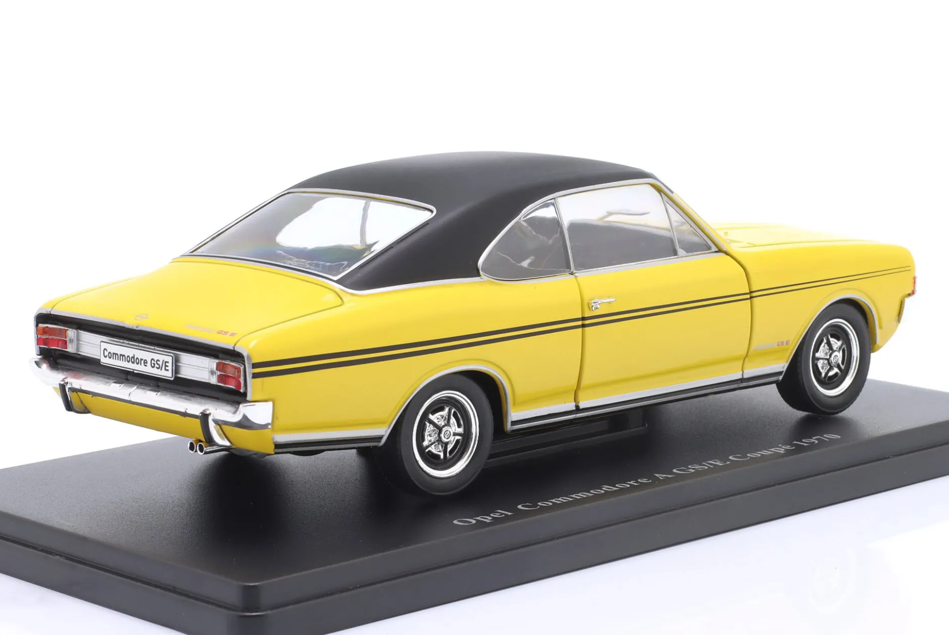 Opel Commodore A GS/E Coupe Baujahr 1970 gelb / schwarz 1:24 Hachette