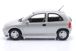 Opel Corsa B GSI Baujahr 1993-1997 silbergrau metallic 1:18 ModelCarGroup