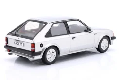 Opel Kadett D GTE Baujahr 1983 silber metallic 1:18 ModelCar Group