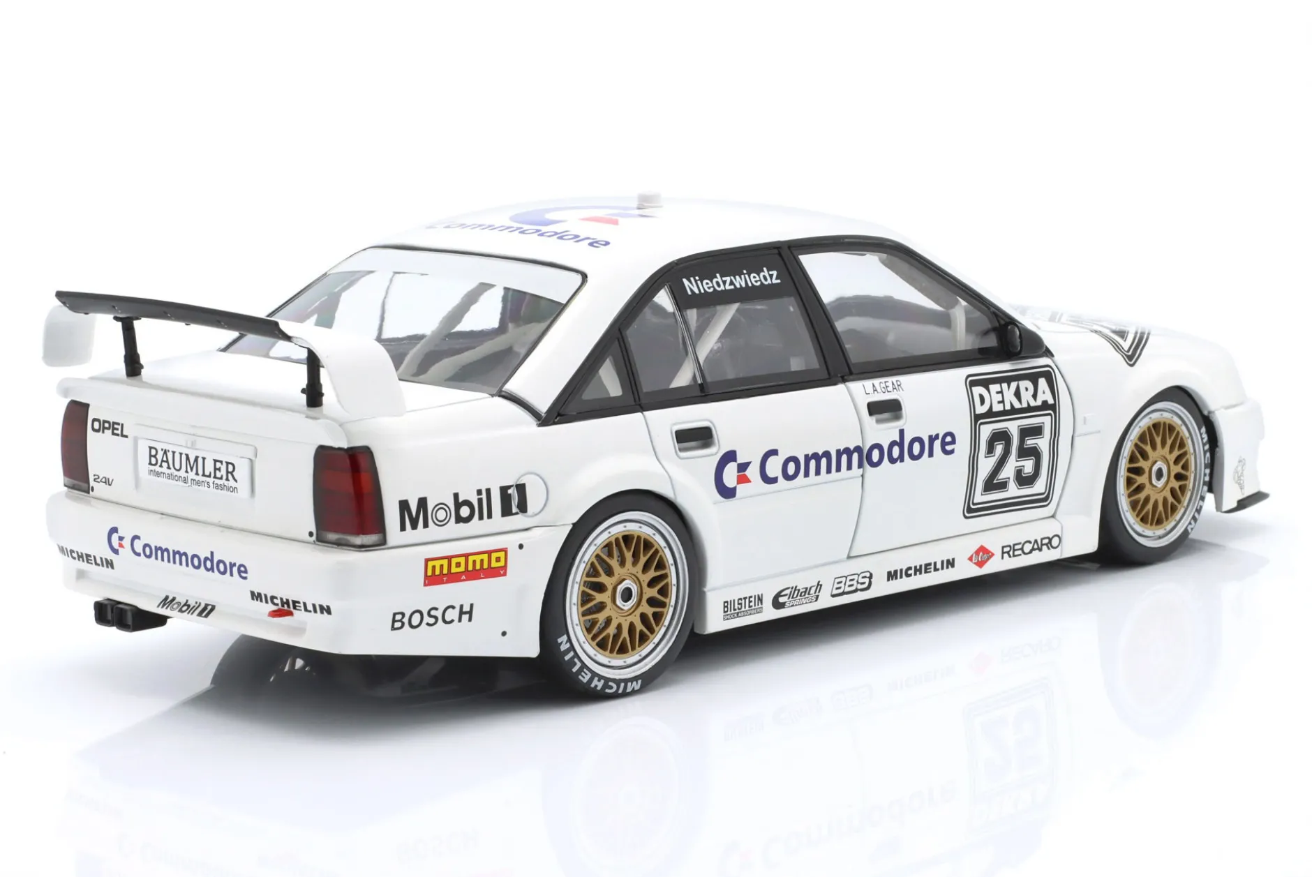 Opel Omega Evo 500 Commodore #25 DTM 1991 Klaus Niedzwiedz 1:18 WERK83
