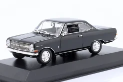 Opel Rekord A Coupe Baujahr 1962 schwarz 1:43 Minichamps