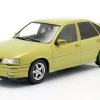 Opel Vectra A 2000 Baujahr 1988 gelb metallic 1:18 ModelCar Group