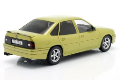 Opel Vectra A 2000 Baujahr 1988 gelb metallic 1:18 ModelCar Group