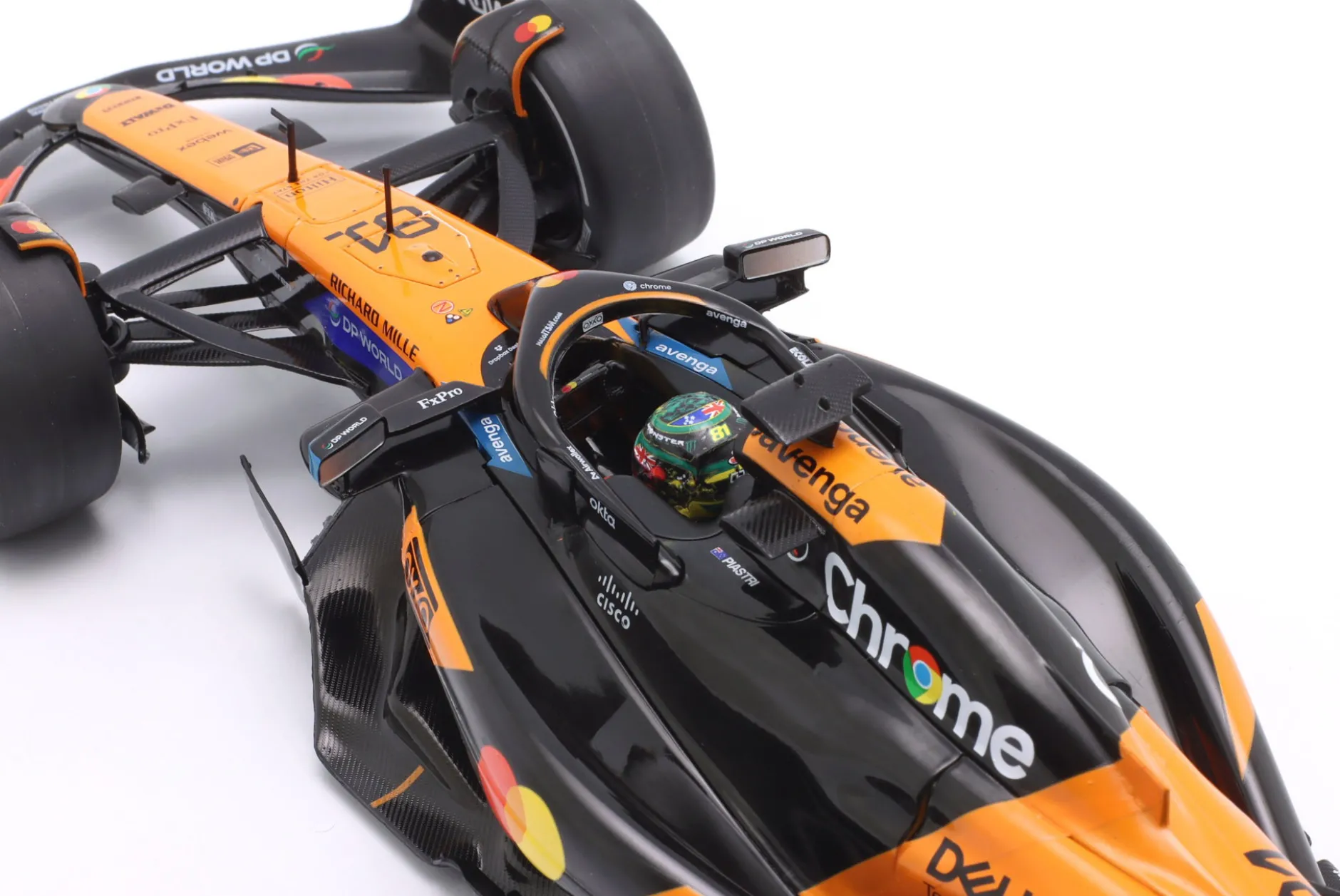 Oscar Piastri McLaren MCL39 #81 Sieger China GP Formel 1 2025 1:18 Solido