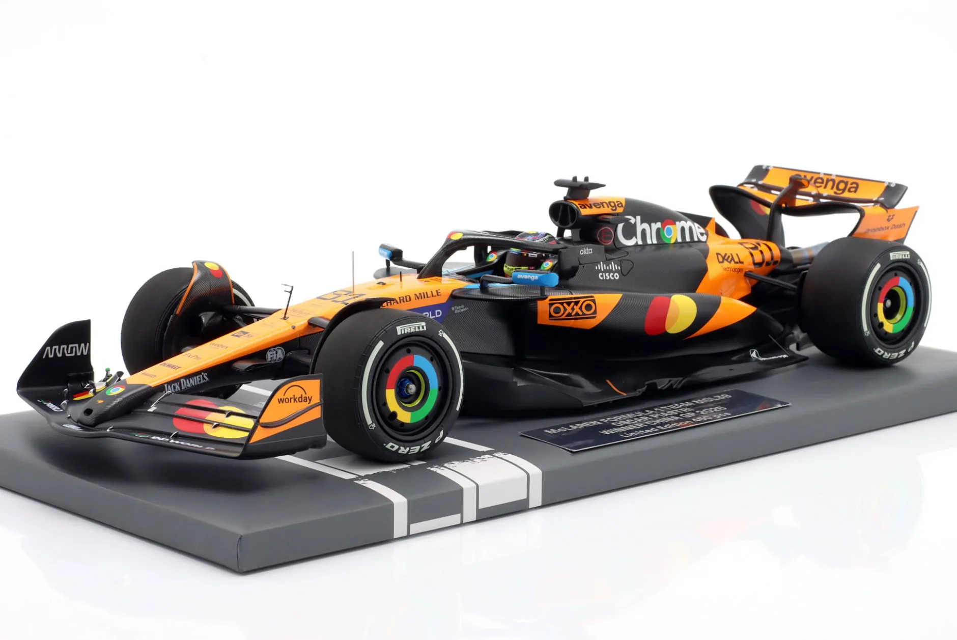 Oscar Piastri MCL39 #81 Sieger China GP Formel 1 2025 1:18 Minchamps