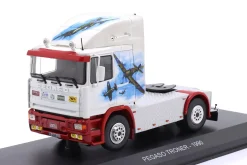 Pegaso Troner Sattelzugmaschine Baujahr 1990 weiß / rot / Dekor 1:43 Hachette
