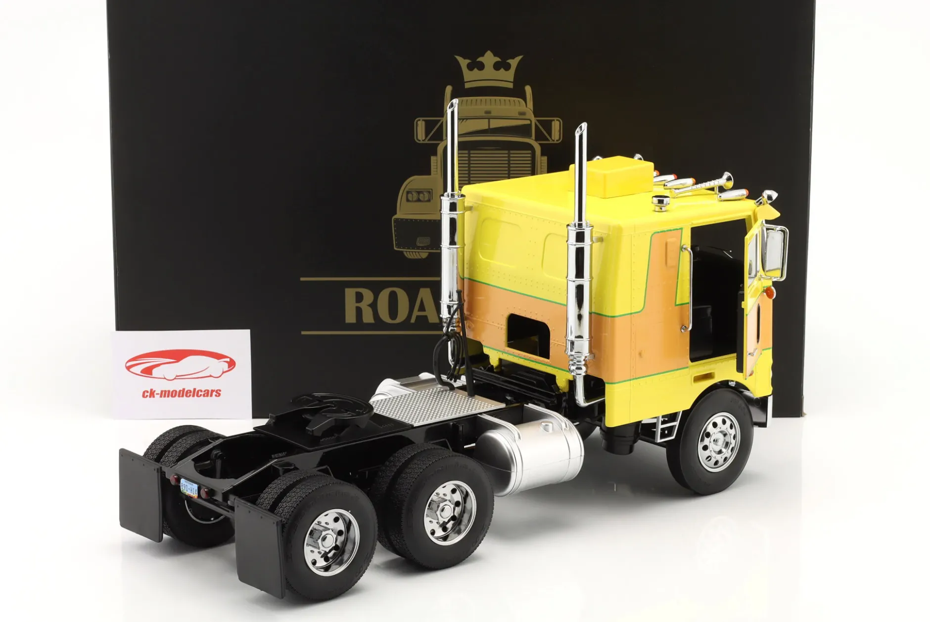 Peterbilt 352 Pacemaker SZM 1977-1979 gelb / braun 1:18 Road Kings