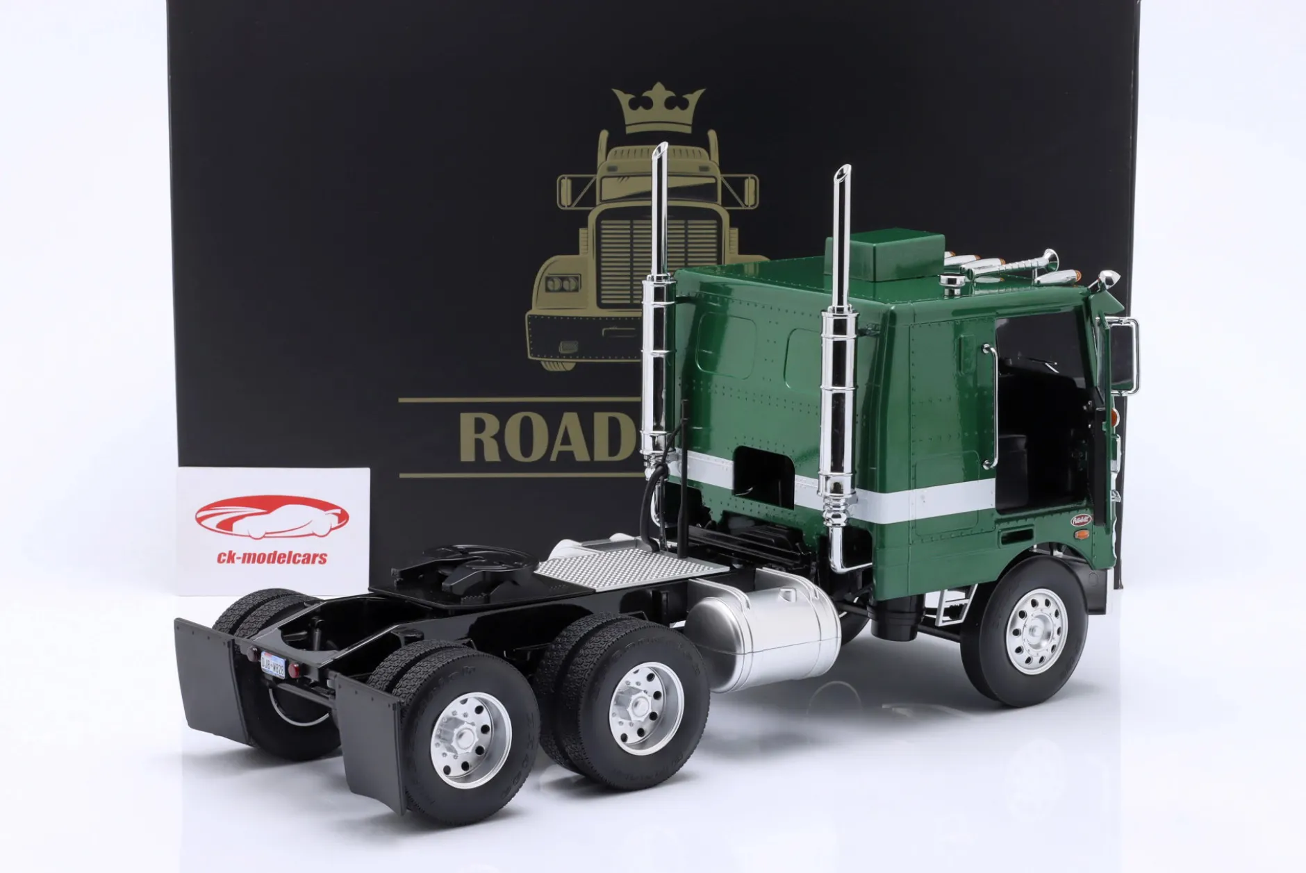 Peterbilt 352 Pacemaker SZM 1977-1979 grün metallic / weiß 1:18 Road Kings