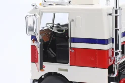 Peterbilt 352 Pacemaker SZM 1977-1979 weiß / rot / blau 1:18 Road Kings