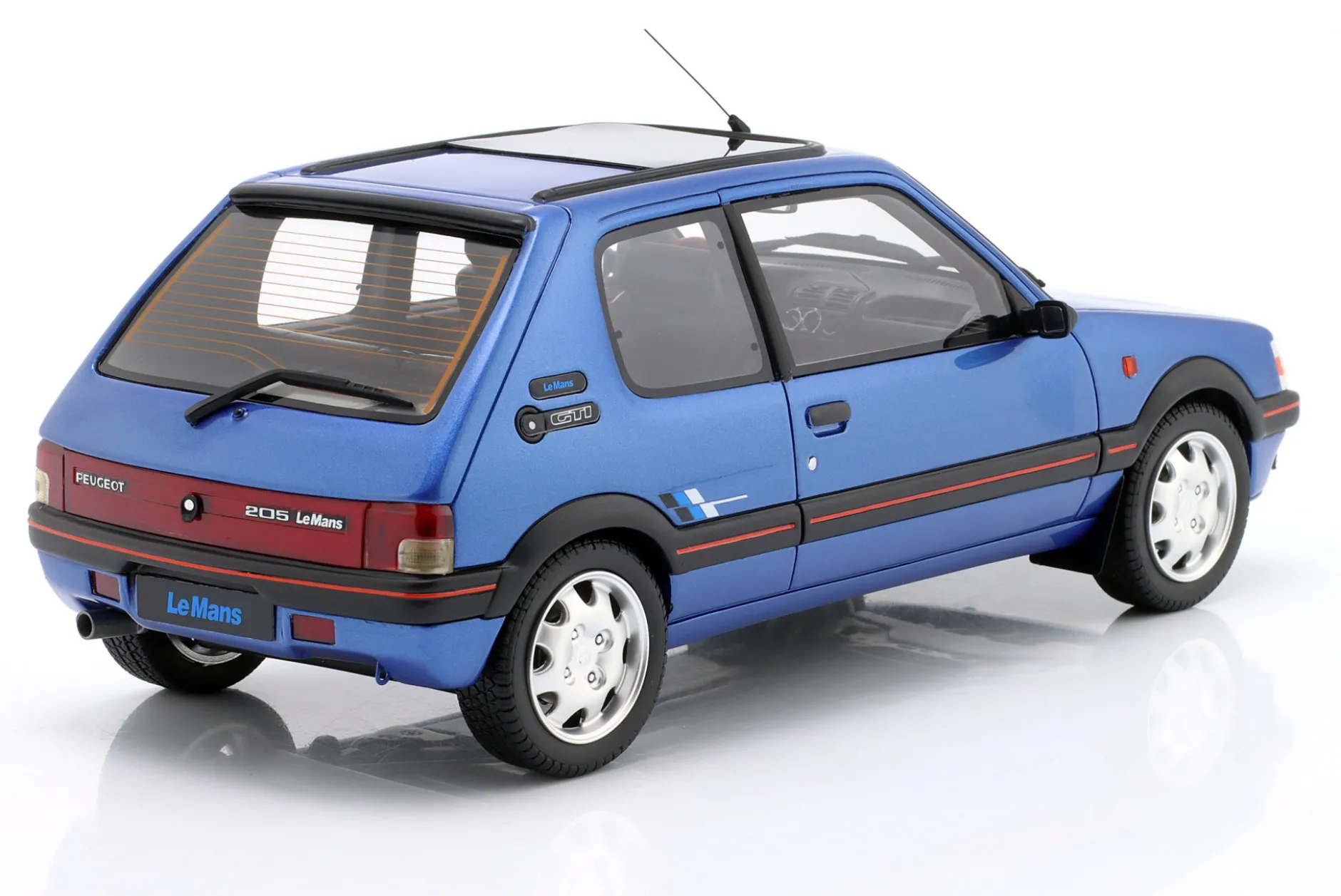Peugeot 205 1.9 GTI Le Mans Baujahr 1991 miami blau 1:18 OttOmobile