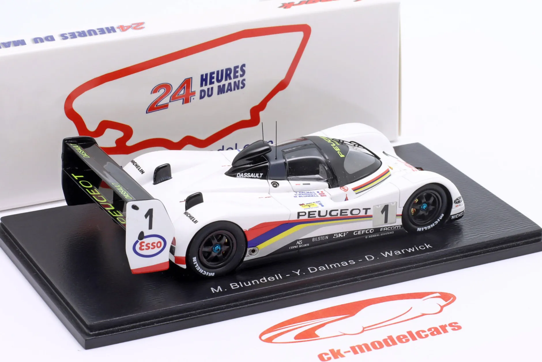 Peugeot 905 #1 Sieger 24h LeMans 1992 Warwick, Dalmas, Blundell 1:43 Spark
