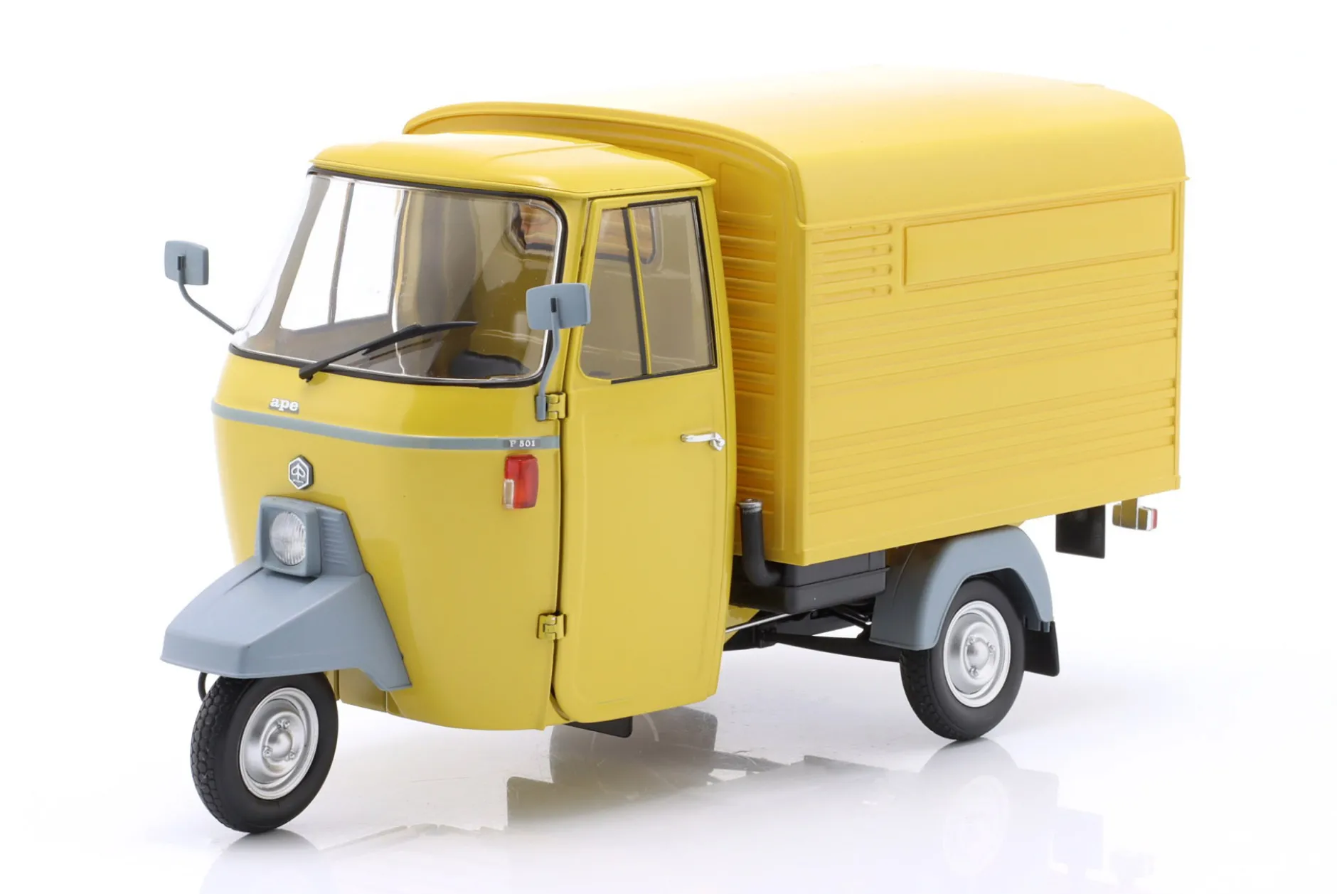 Piaggio Ape P501 Pick-Up Van geschlossen Baujahr 1979 gelb 1:18 MITICA