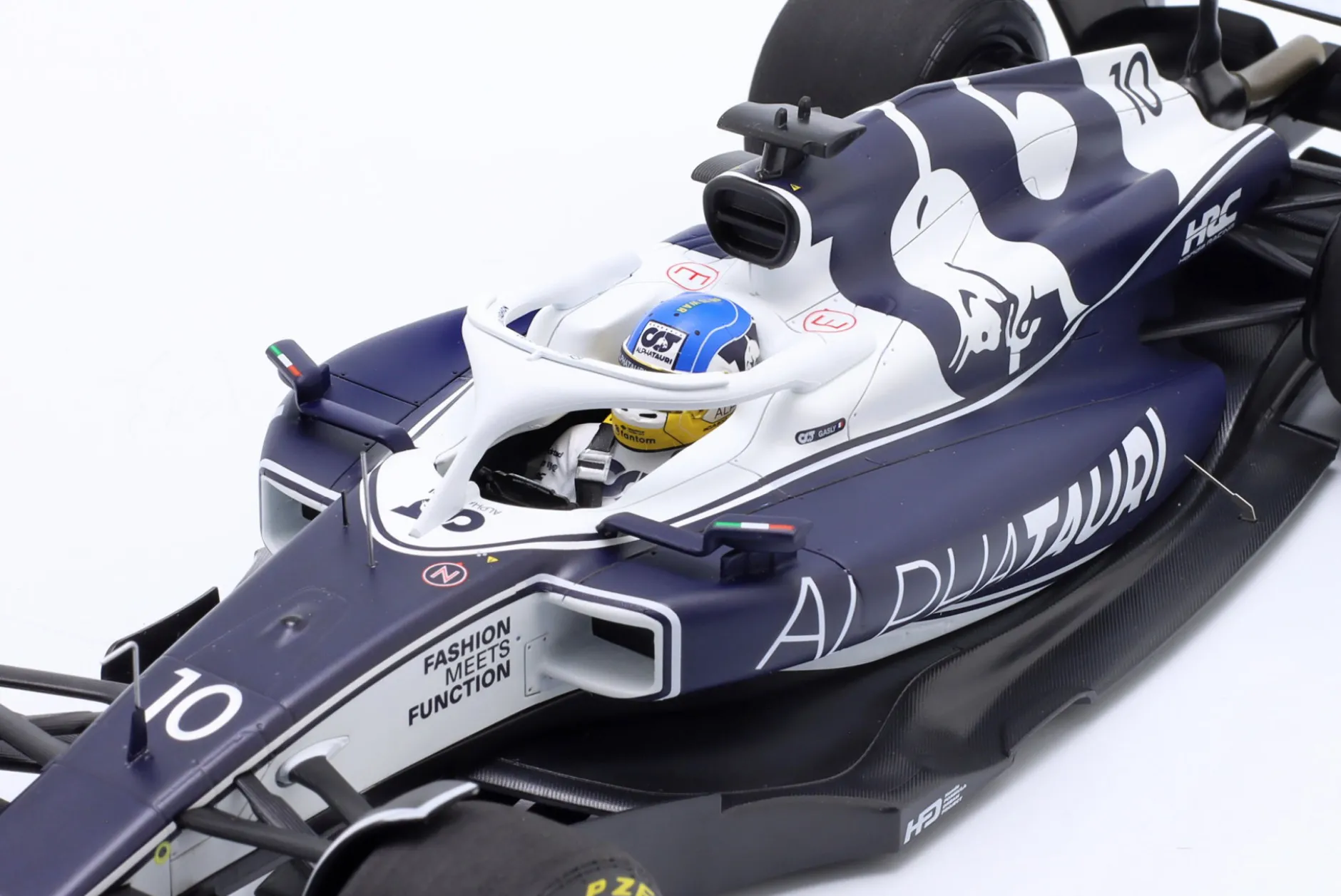 Pierre Gasly AlphaTauri AT03 #10 Bahrain GP Formel 1 2022 1:18 Minichamps