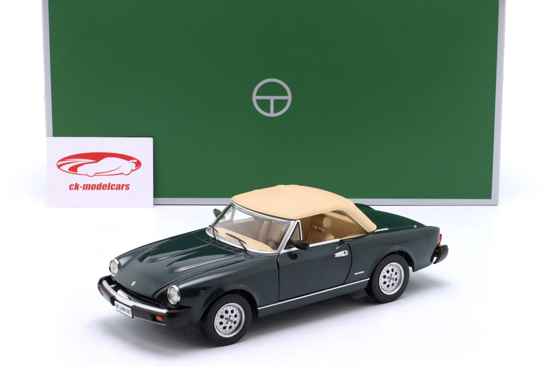 Pininfarina Spidereuropa Baujahr 1982 dunkelgrün 1:18 TOURING