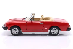 Pininfarina Spidereuropa Baujahr 1982 rot 1:18 TOURING