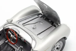 Porsche 550 A Spyder Baujahr 1950 silber 1:18 Maisto