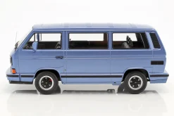 Porsche B32 auf Basis Volkswagen VW T3 Bus Baujahr 1984 hellblau metallic 1:18 KK-Scale
