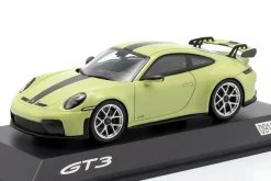 Porsche 911 (992.2) Baujahr 2025 cartagenagelb metallic 1:43 Spark
