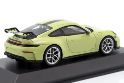 Porsche 911 (992.2) Baujahr 2025 cartagenagelb metallic 1:43 Spark