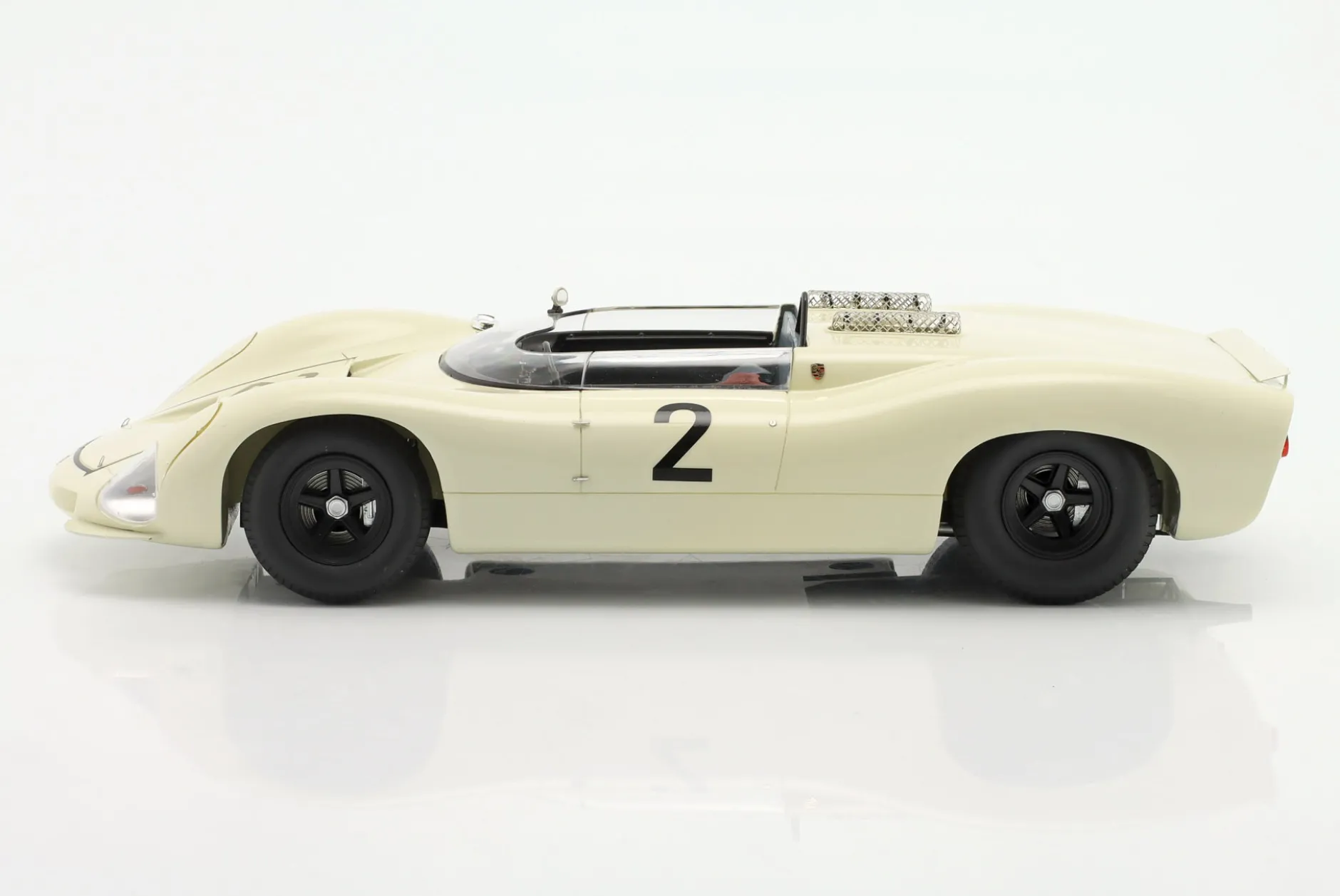 Porsche 910-8 Bergspyder #2 Sieger Alpen-Bergpreis 1967 R. Stommelen 1:18 Matrix
