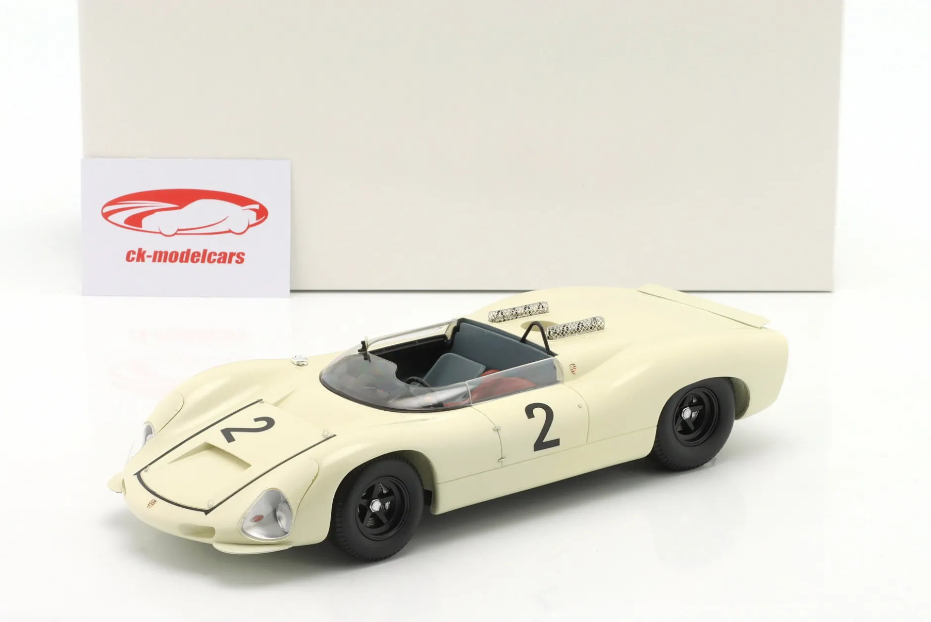Porsche 910-8 Bergspyder #2 Sieger Alpen-Bergpreis 1967 R. Stommelen 1:18 Matrix