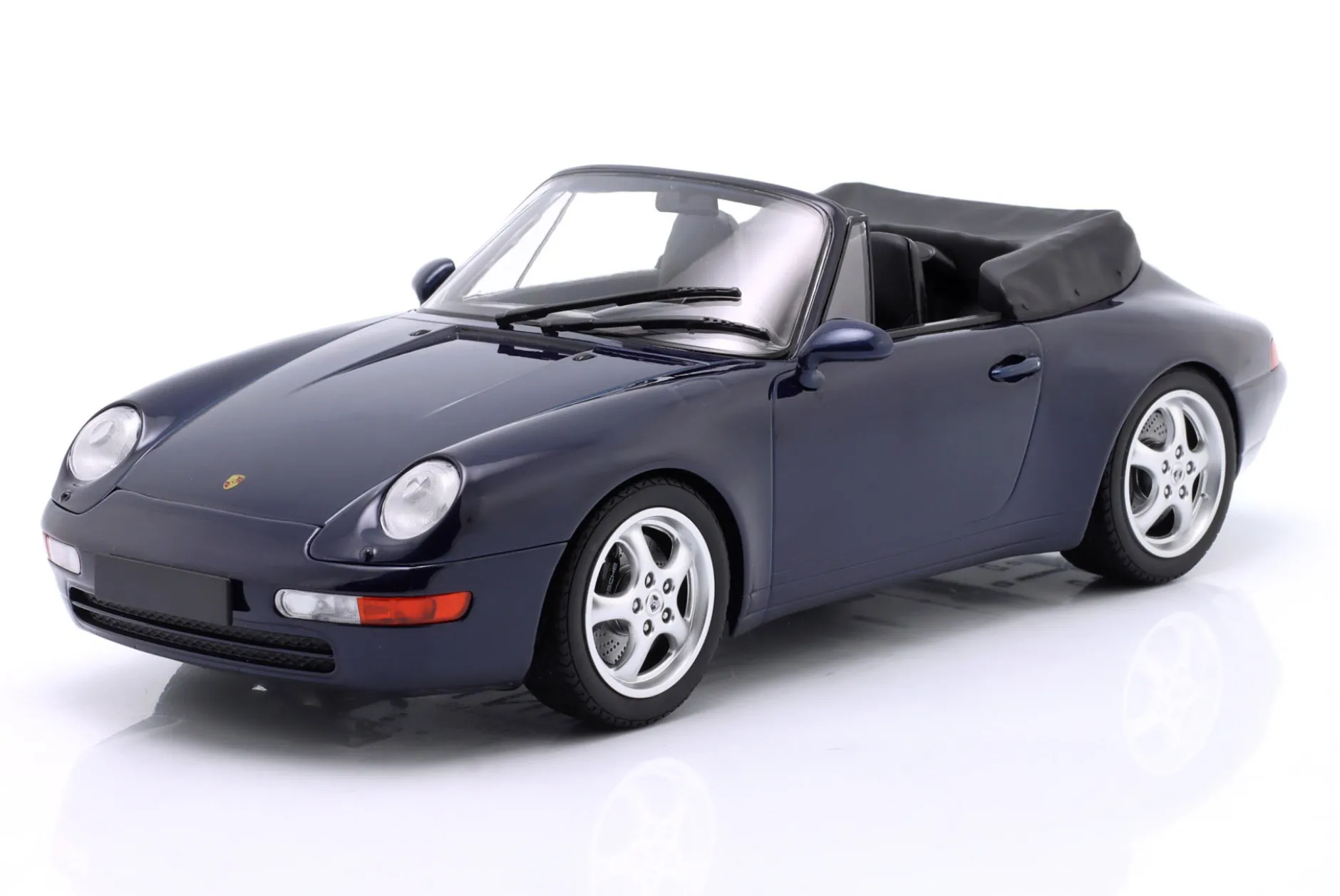 Porsche 911 (993) Cabriolet Baujahr 1994 irisblau metallic 1:18 Minichamps