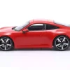 Porsche 911 (992.2) Carrera Coupe Baujahr 2024 rot 1:18 Minichamps