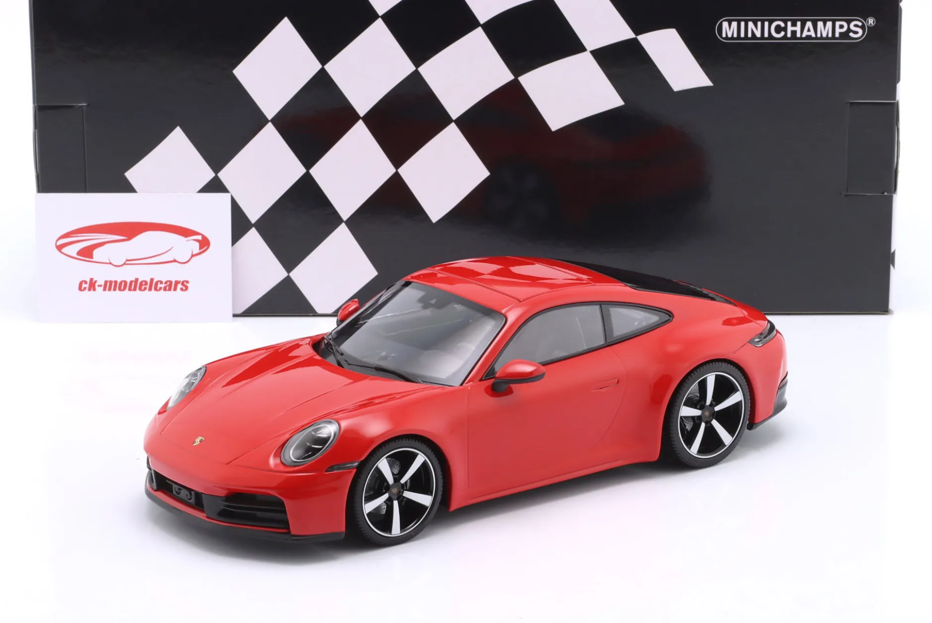 Porsche 911 (992.2) Carrera Coupe Baujahr 2024 rot 1:18 Minichamps