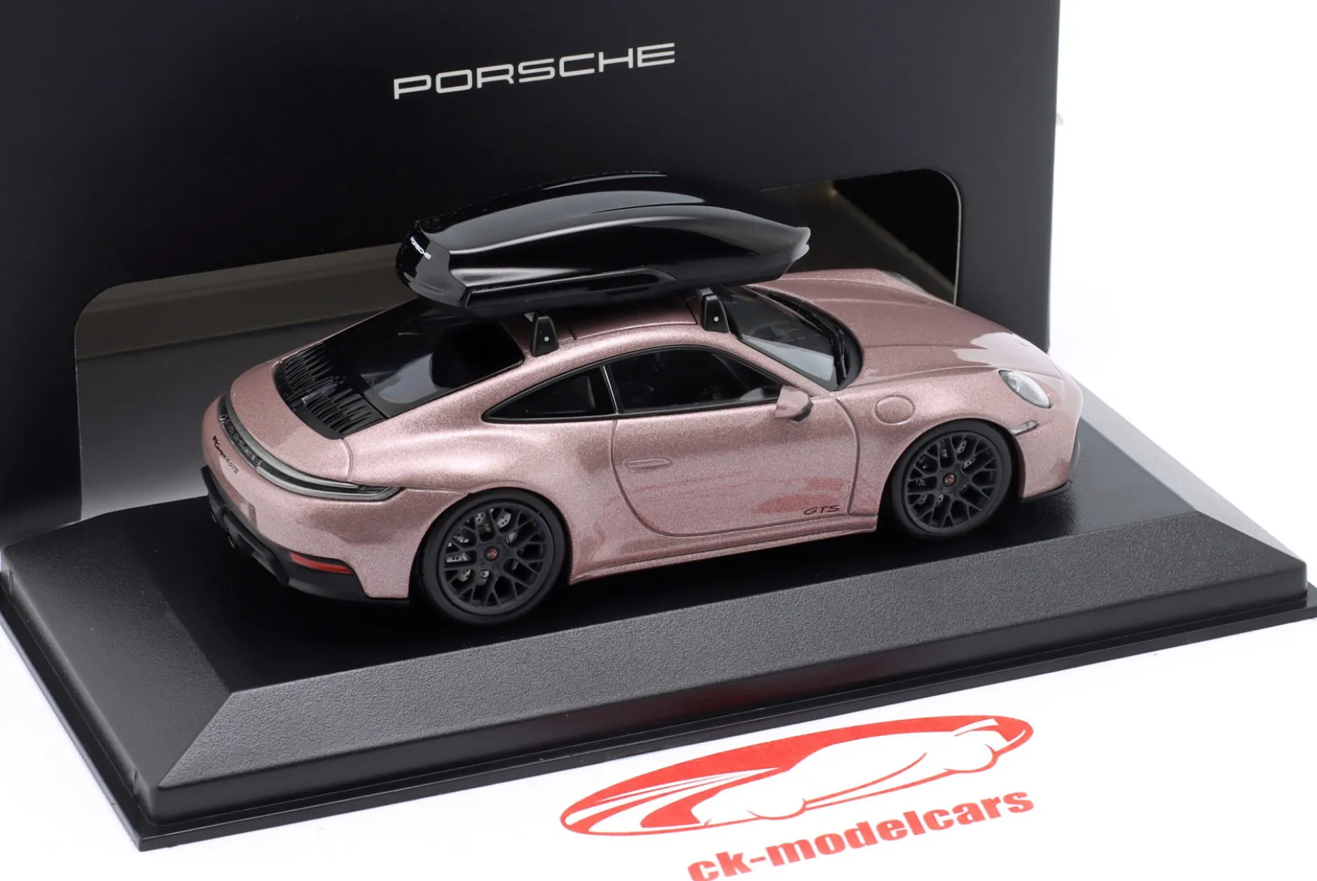 Porsche 911 (992.2) Carrera 4 GTS Baujahr 2024 frozenberry 1:43 Minichamps