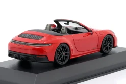 Porsche 911 (992.2) Carrera GTS Cabriolet 2024 indischrot 1:43 Minichamps