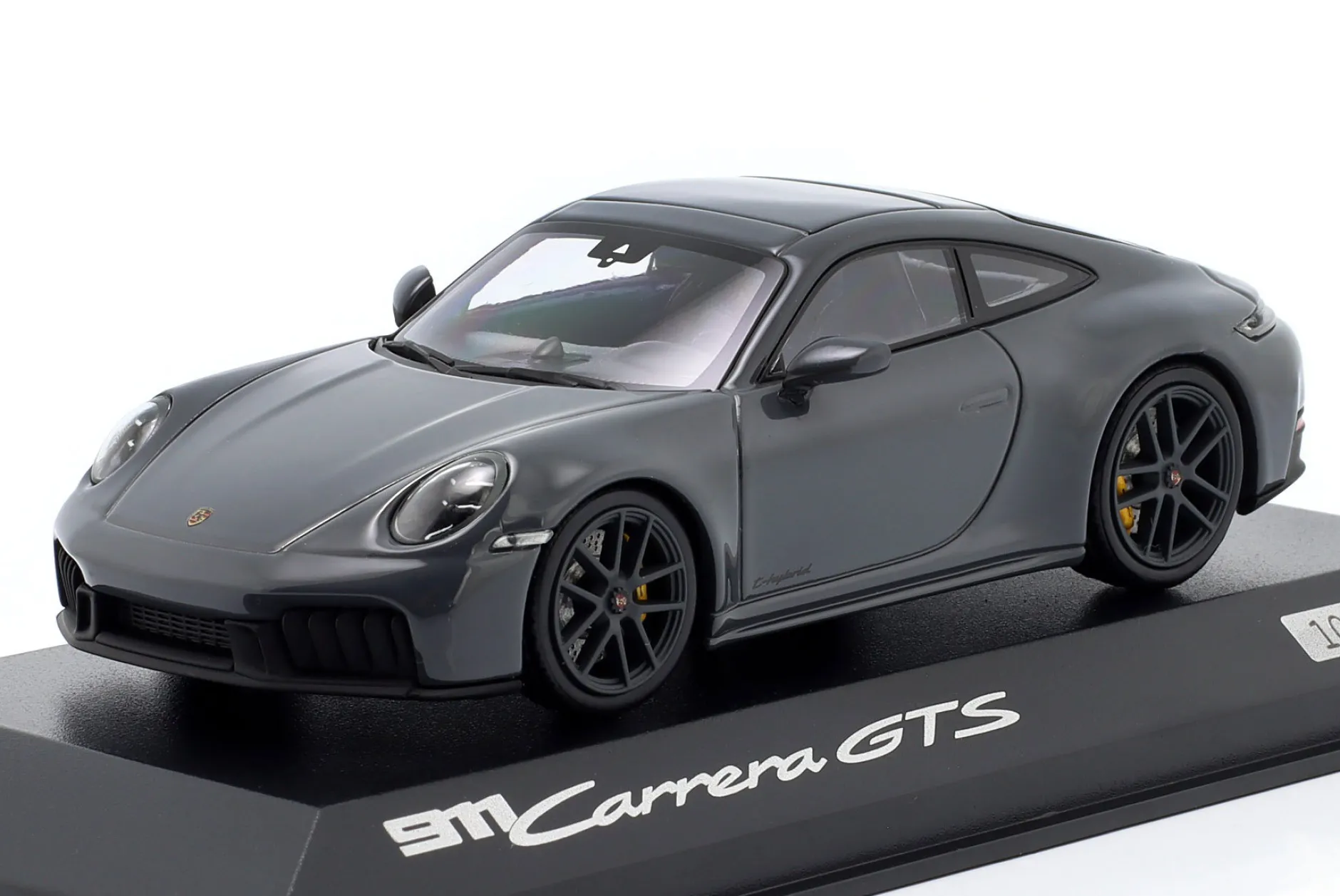 Porsche 911 (992.2) Carrera GTS Coupé Baujahr 2024 schiefergrau 1:43 Minichamps