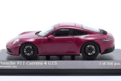 Porsche 911 (992) Carrera 4 GTS 2021 sternrubin neo 1:43 Minichamps