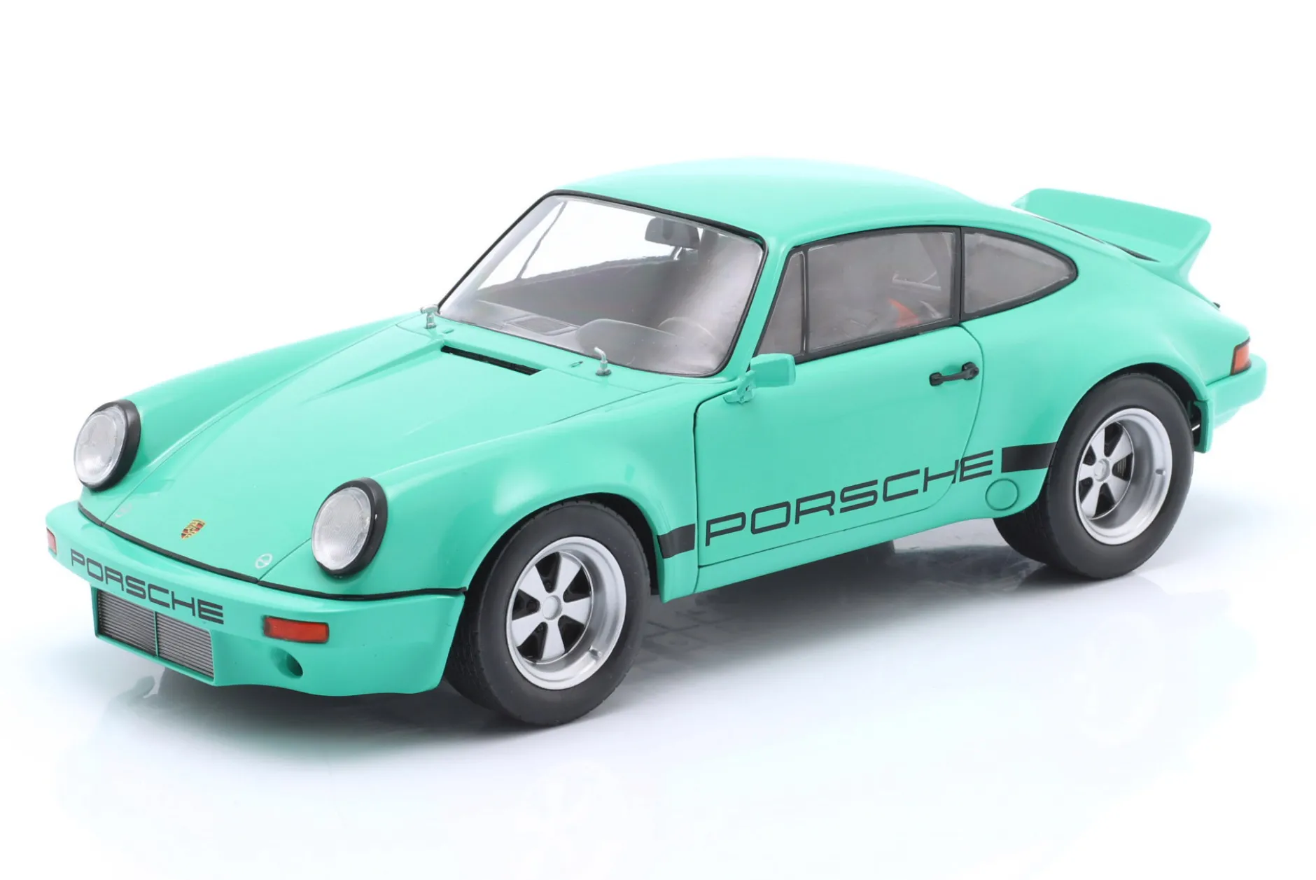 Porsche 911 Carrera 3.0 RSR IROC Baujahr 1974 mintgrün 1:18 Solido