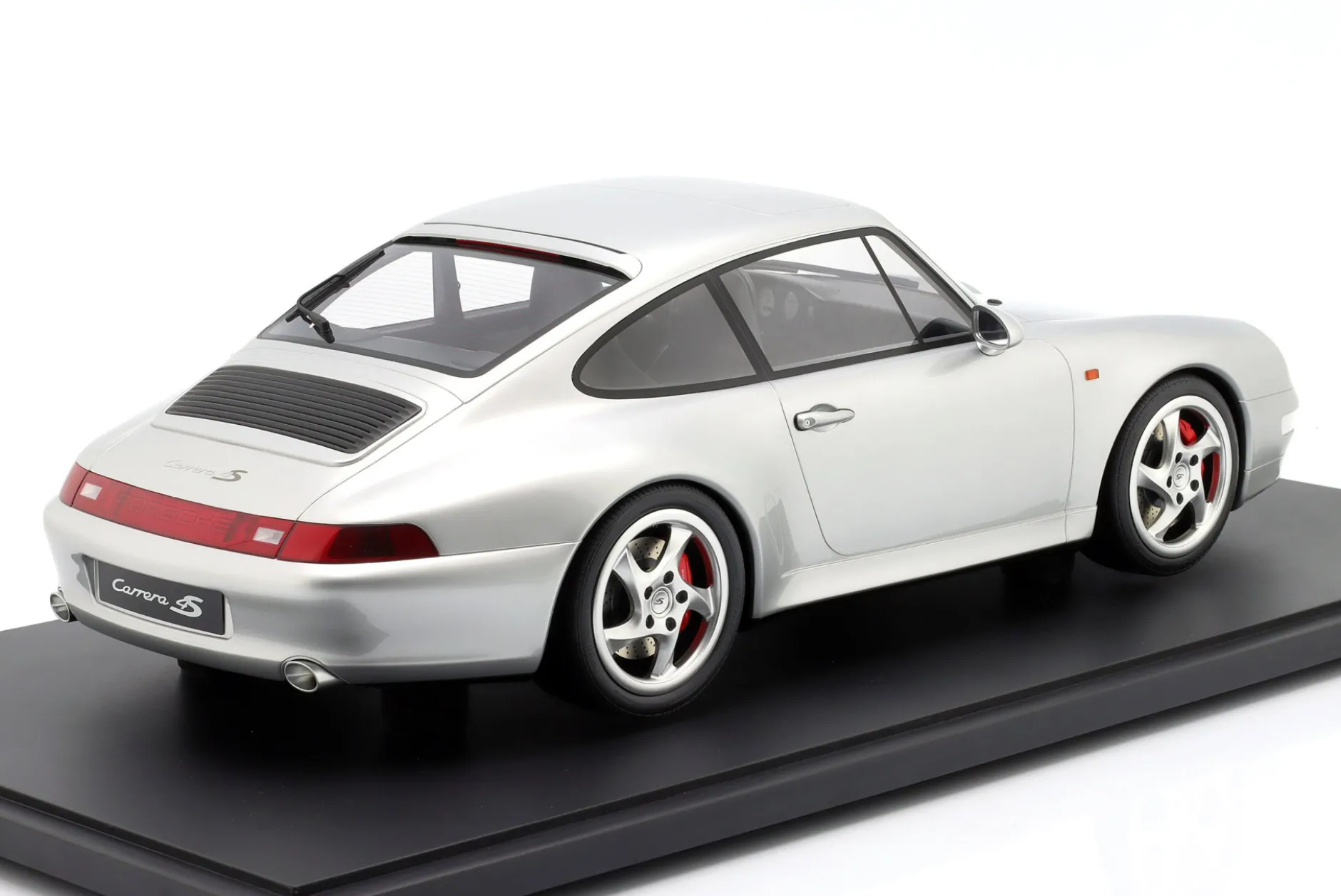 Porsche 911 (993) Carrera 4S Baujahr 1995 silber 1:8 GT-Spirit