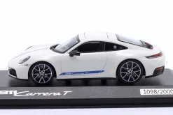 Porsche 911 Carrera T Coupe (992.2) Baujahr 2025 weiß 1:43 Minichamps