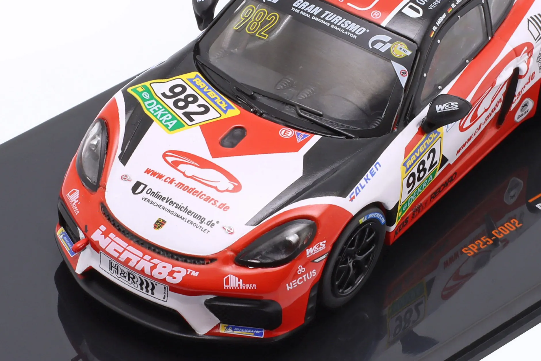 Porsche Cayman GT4 CS #982 NLS & 24h Nürburgring 2025 W&S Motorsport 1:43 Ixo