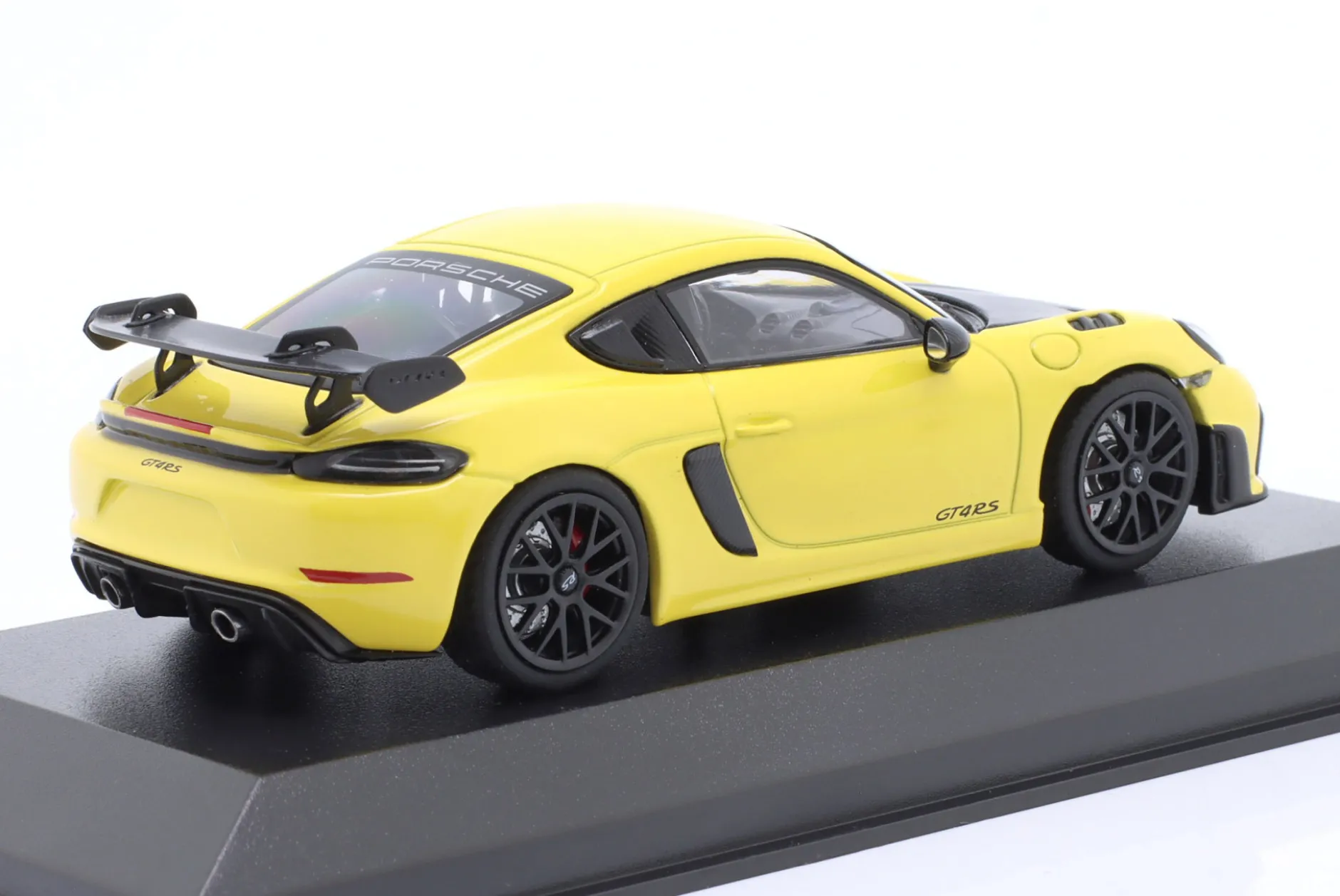 Porsche 718 (982) Cayman GT4 RS 2021 gelb / schwarze Felgen 1:43 Minichamps