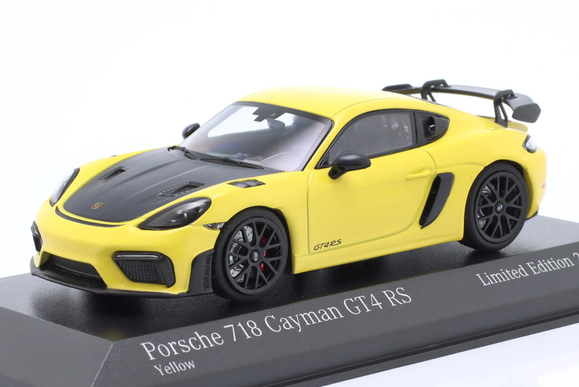 Porsche 718 (982) Cayman GT4 RS 2021 gelb / schwarze Felgen 1:43 Minichamps
