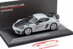 Porsche 718 (982) Cayman GT4 RS Track Experience sportgrau 1:43 Minichamps