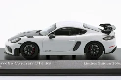 Porsche 718 (982) Cayman GT4 RS 2021 weiß / schwarze Felgen 1:43 Minichamps