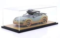 Porsche 911 (992) Dakar AHEAD shadegreen 1:18 Spark