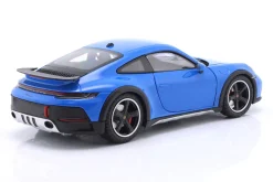 Porsche 911 (992) Dakar Baujahr 2022 blau 1:18 Minichamps