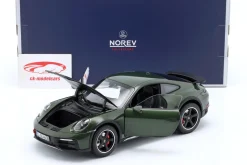 Porsche 911 (992) Dakar Baujahr 2023 oakgrün metallic 1:18 Norev