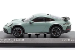 Porsche 911 Dakar Baujahr 2022 shadegrün metallic 1:43 Minichamps